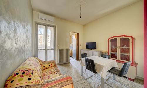 TRILOCALE CON RISCALDAMENTO AUTONOMO E CON BOX AUTO